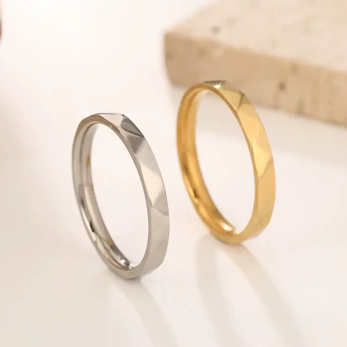 Bague fine en acier inoxydable pour femmes et hommes, minimaliste, tendance, anneaux géométriques multi-facettes, bijoux de Couple, cadeau de mariage