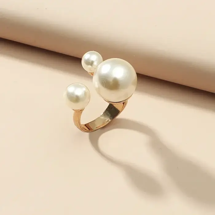 Bague créative haut de gamme en perles pour l'index