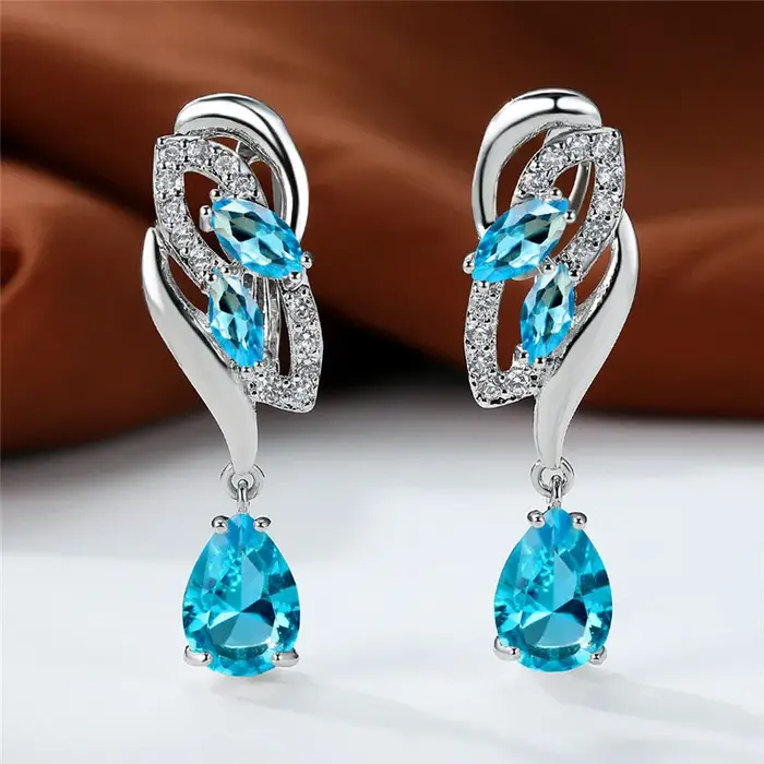 Boucles d'oreilles clip pour document en argent pour femme, breloque en cristal, bijoux de mariage, 