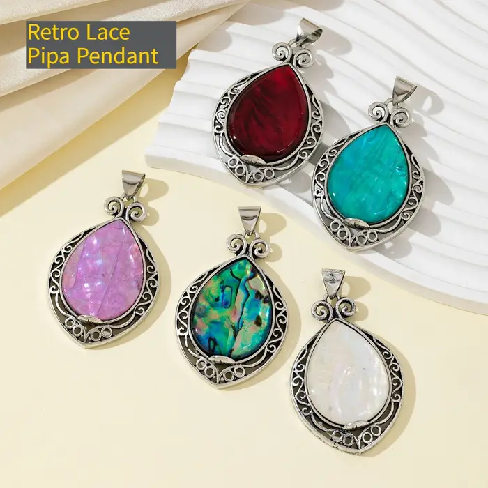Pendentif rétro en nacre naturelle