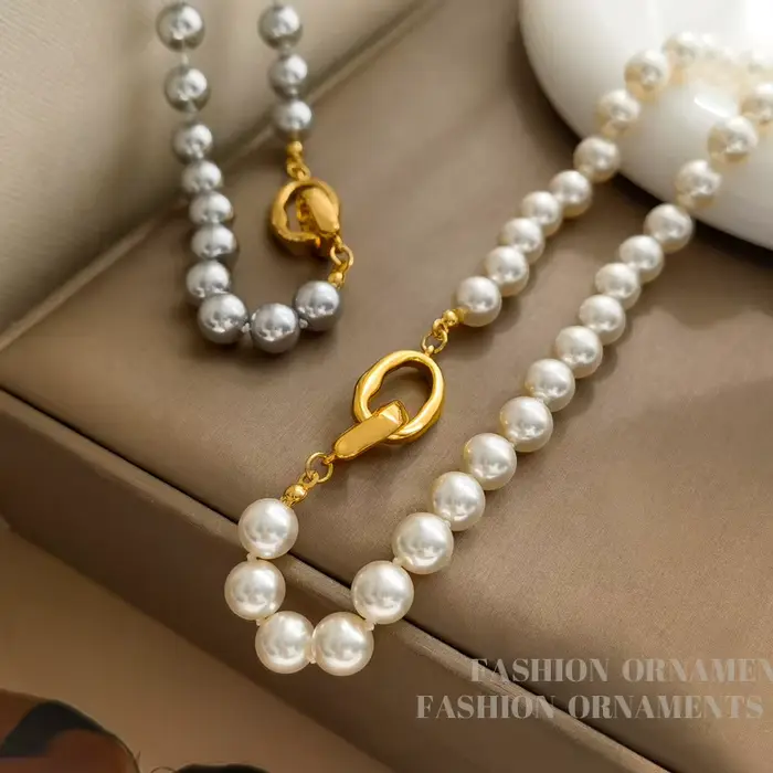 Collier de perles simulées pour femmes élégantes style moderne tendance 2023 occasions spéciales