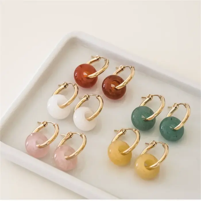 Boucles d'oreilles créoles en pierres précieuses