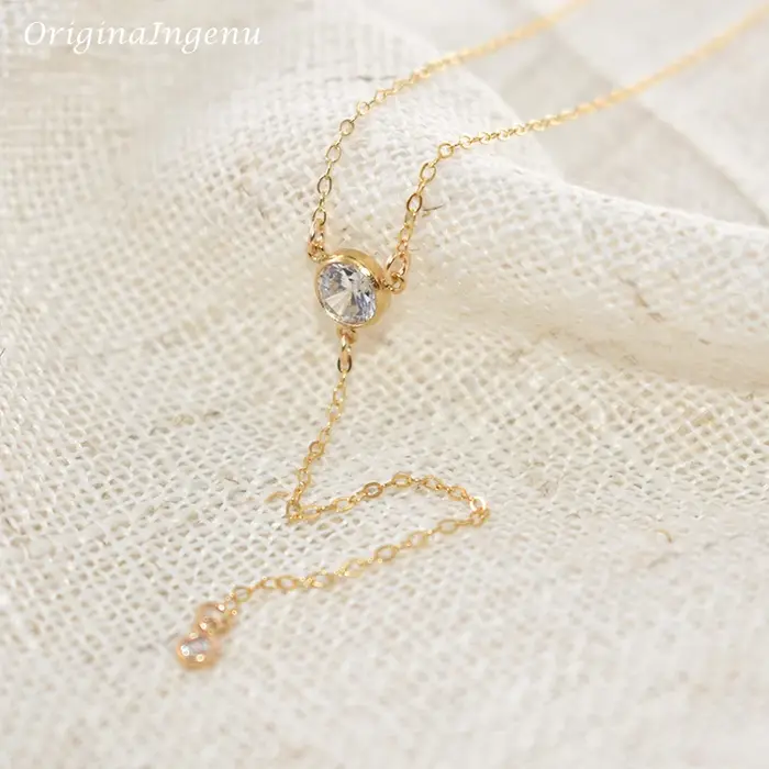Collier Ras du Cou Rempli d'Or en Y pour Femme