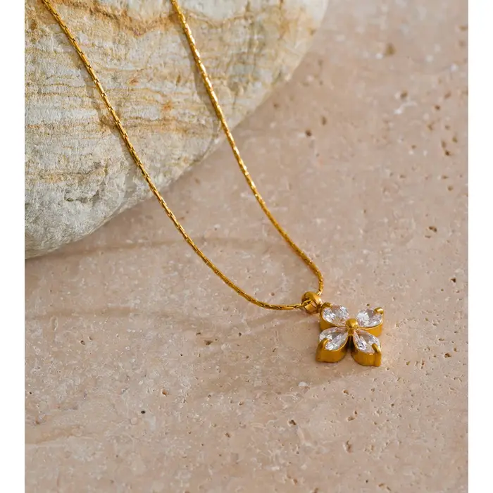 Yhpup – pendentif fleur en zircone cubique