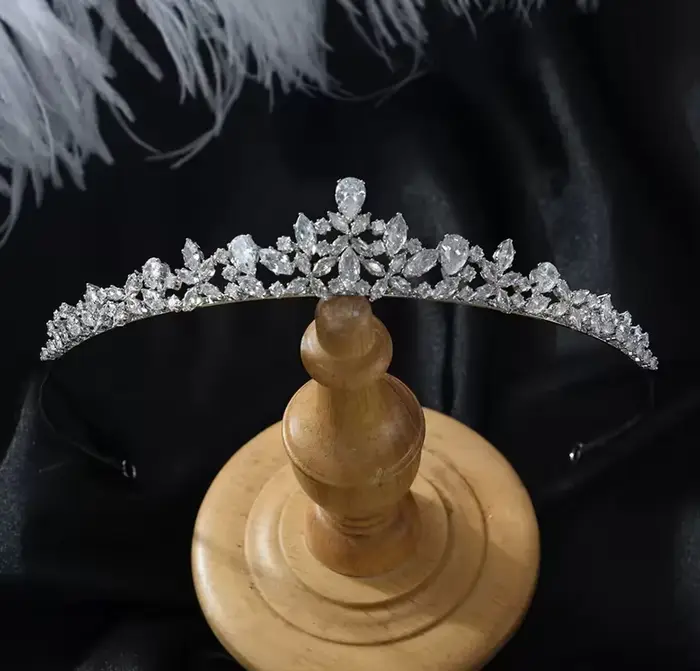 Accessoires pour cheveux de mariage, couronnes diadèmes en cristal Zircon, bandeaux pour mariées, fê