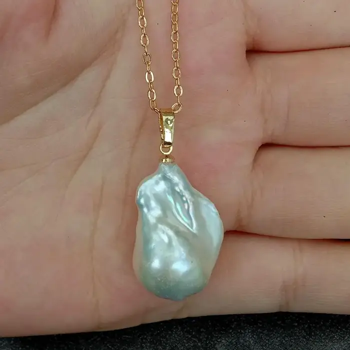 Collier Ras du Cou en Perles Baroques Blanches de Culture