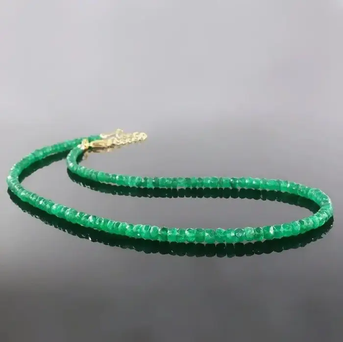 Collier de perles d'émeraude beryl naturelle - Qualité AAA+ ronde à facettes de 4 à 5 mm