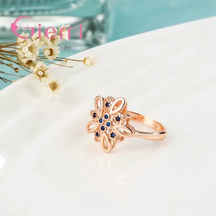 Bague creuse en forme de fleur en or rose pour femme