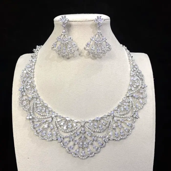 Ensemble de bijoux de mariage en zircon et strass élégant pour femmes occasions spéciales mariage fête cadeau quotidien