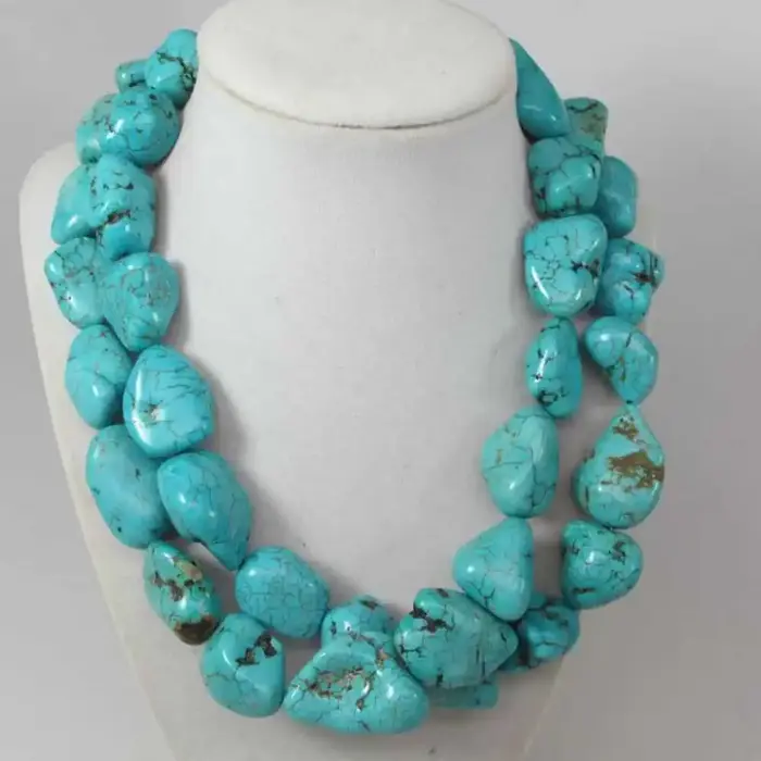 Collier à Double rangée de pierres turquoises naturelles