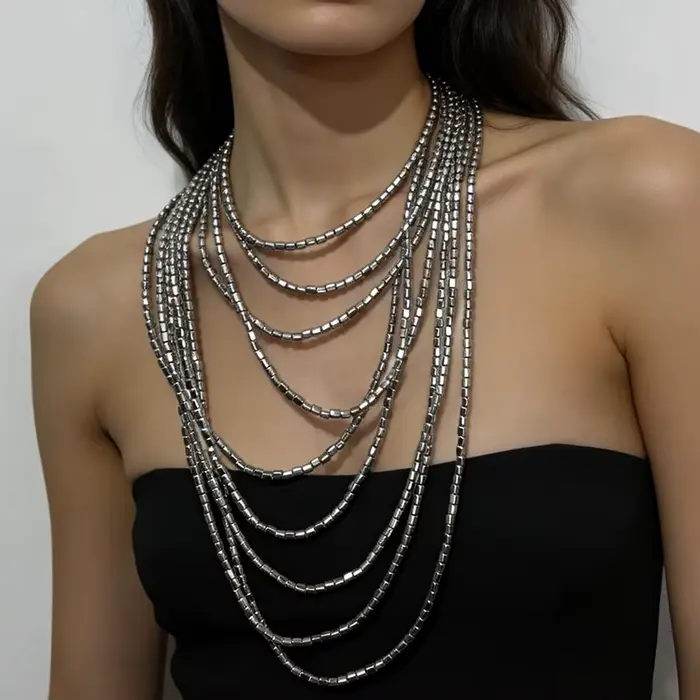 Collier bohème multi-couches en résine perlée pour femmes, idéal pour les fêtes et le quotidien, design mignon romantique, motifs géométriques, chaîne de maillons, acier couleur, rouge marron
