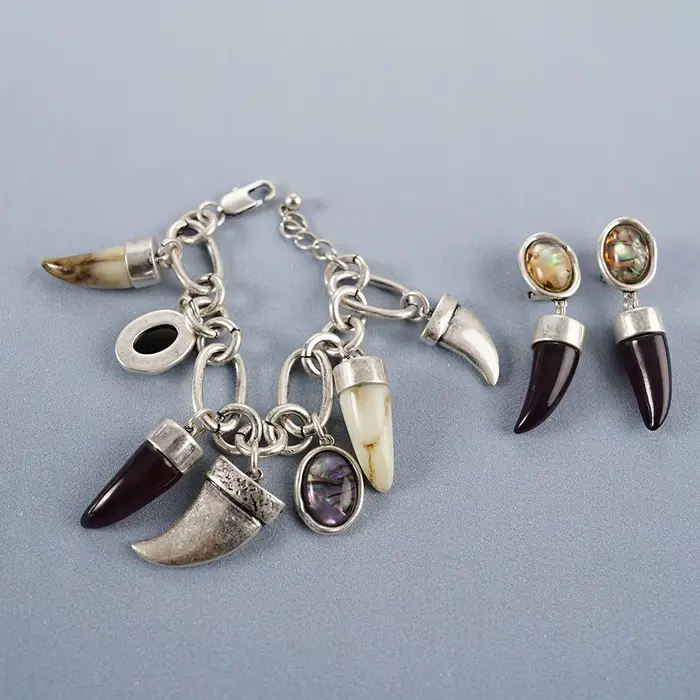 Ensemble de bijoux pour femmes, Bracelet et boucles d'oreilles en forme de bullhorn, bijoux animaux à la mode, artisanat robuste, breloque personnalisée, fête quotidienne