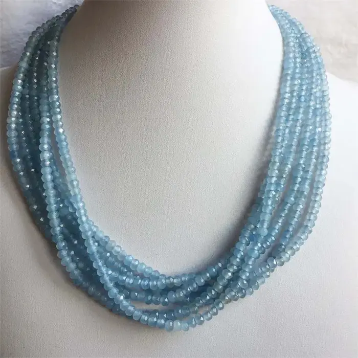 Collier en Aigue-marine à Facettes