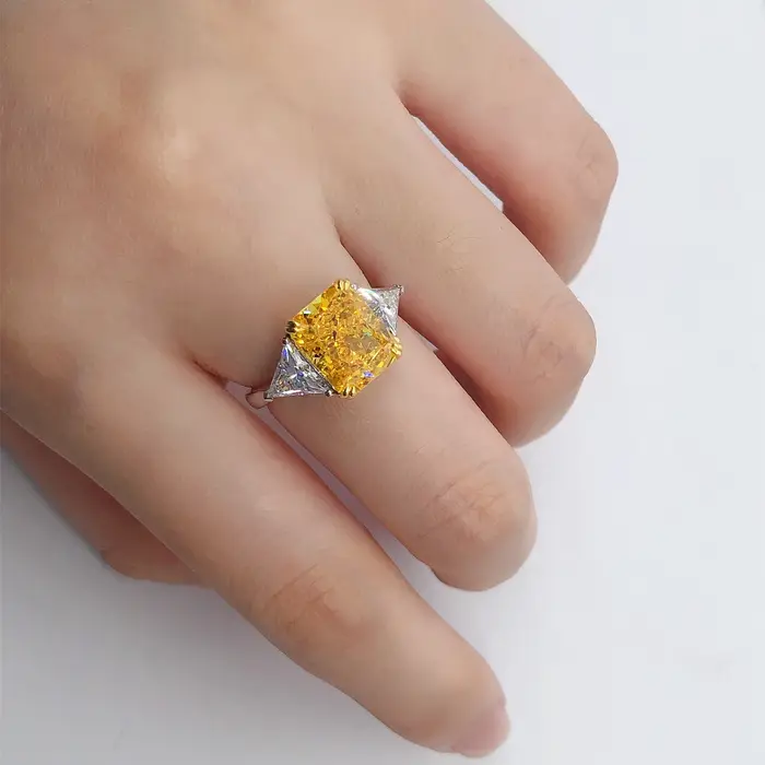 Bague en or blanc pur 18 carats 4,5 ct, bague de fiançailles en diamant jaune taille rayonnante pour