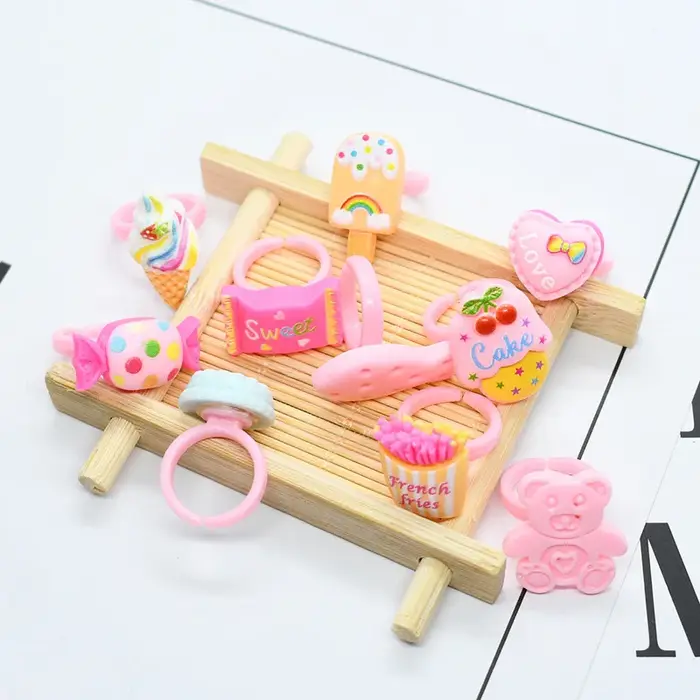 Bagues mignonnes pour filles style gâteau et desserts pour occasions spéciales parties anniversaires et jeux thé fantaisie imaginative