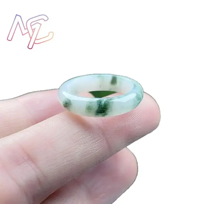 Bague en jadéite birmane sculptée main style classique certifiée pour femmes et hommes occasions spéciales mariage anniversaire