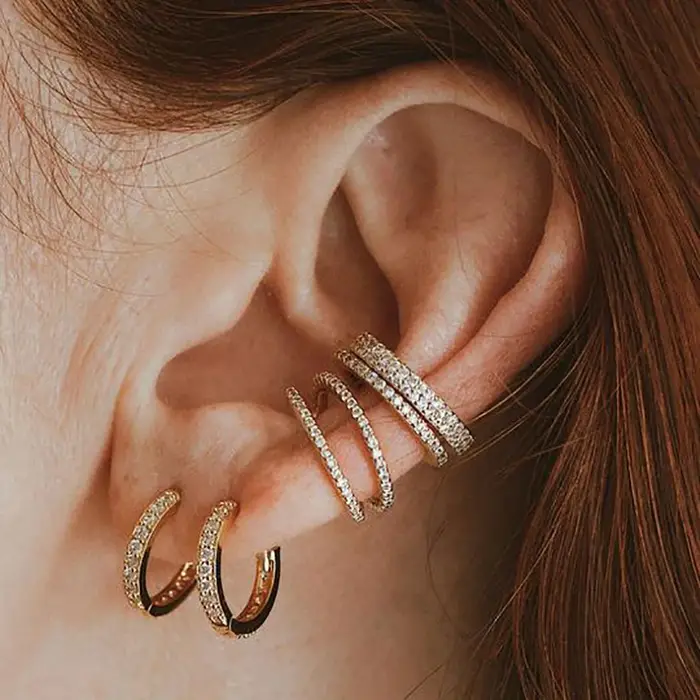 Boucles d'oreilles à clip Crmya en cuivre serties de zirconium cubique élégantes pour femmes occasions spéciales comme anniversaire et mariages