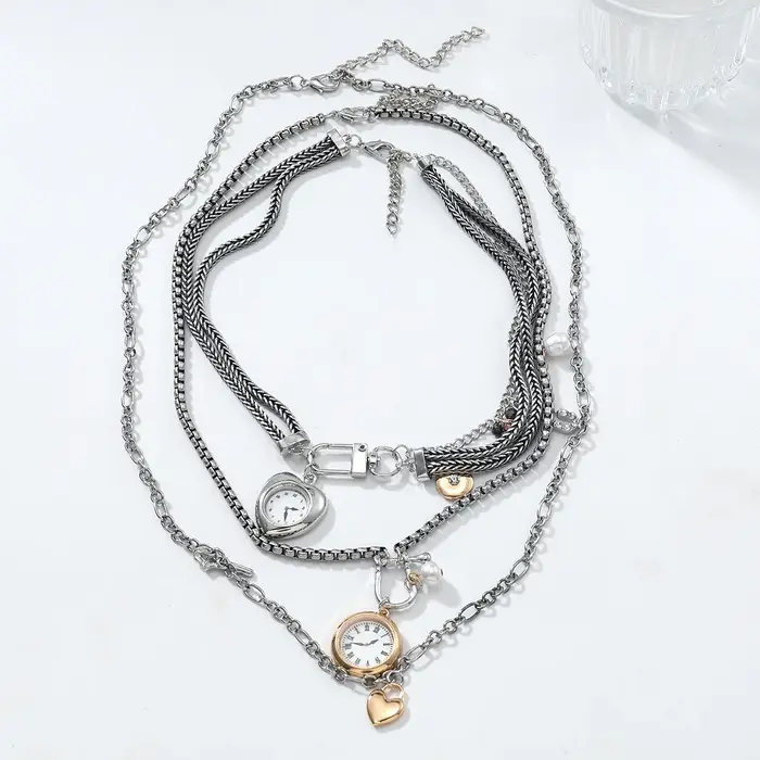 Colliers avec pendentif montre personnalisés pour femmes