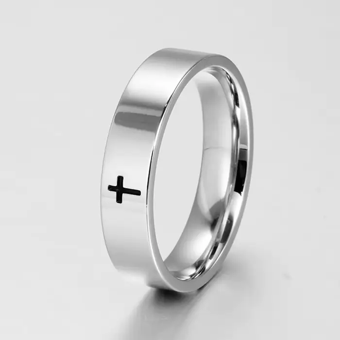Bague croix en acier inoxydable pour homme et femme, cadeau idéal pour occasions spéciales, mariage, anniversaire et fêtes religieuses