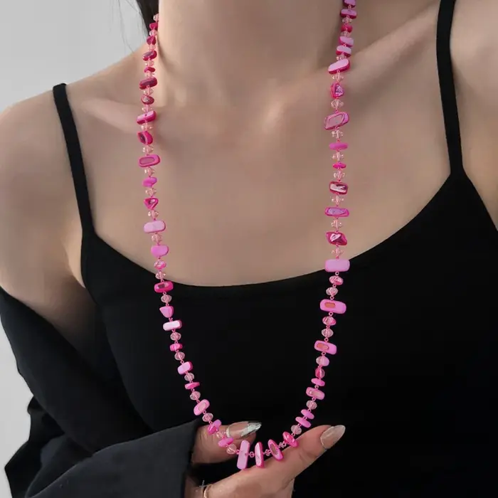 Collier long en coquillages naturels pour femme