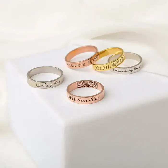 Anneau Gravé Personnalisé Amoureux Motifs Classiques Pour Mariage Occasions Spéciales