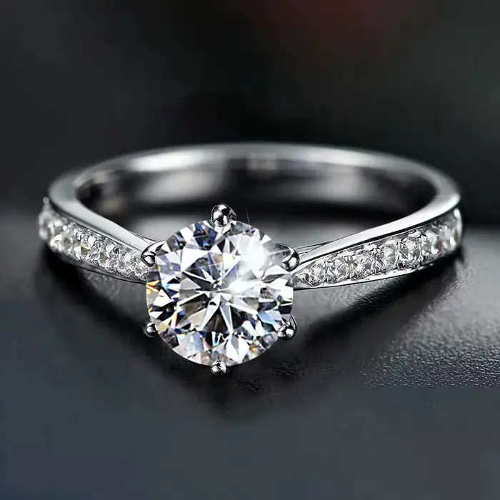 Bague en cristal de mode en argent 925 pour femme, magnifique bague en moissanite, bijoux nobles pou