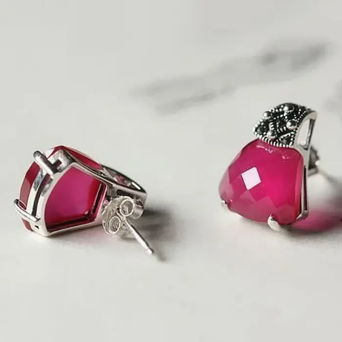 Boucles d'oreilles classiques en rubis pour femmes