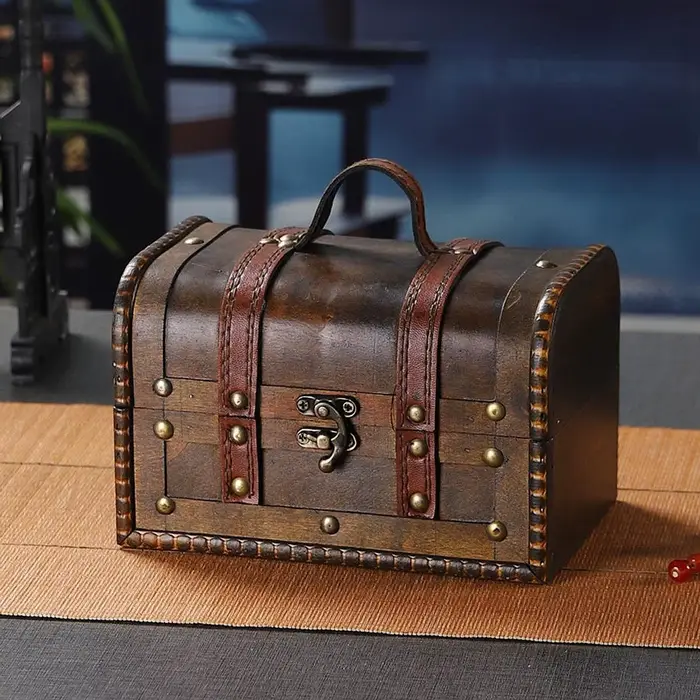 Boîte à bijoux en bois