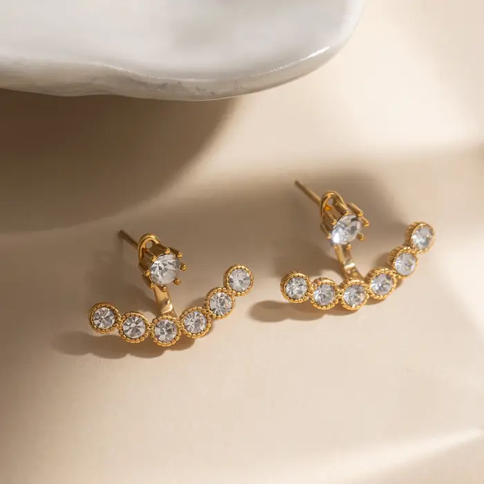 Boucles d'oreilles en forme d'éventail Zora Classic zircone blanche plaquées or pour femmes mode et sophistiquées occasions spéciales