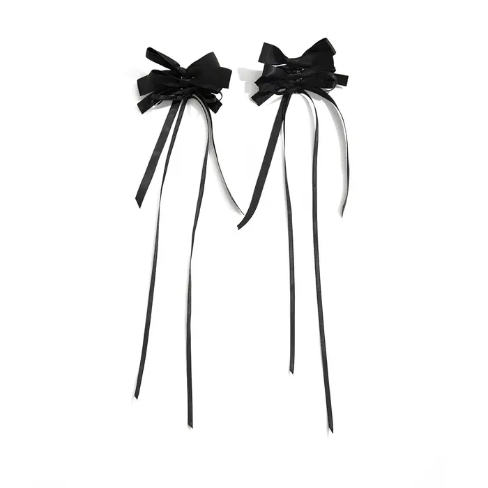 Boucles d'oreilles punk en métal avec design géométrique or jaune clair plaqué rhodium pour femmes occassions spéciales elegance style moderne