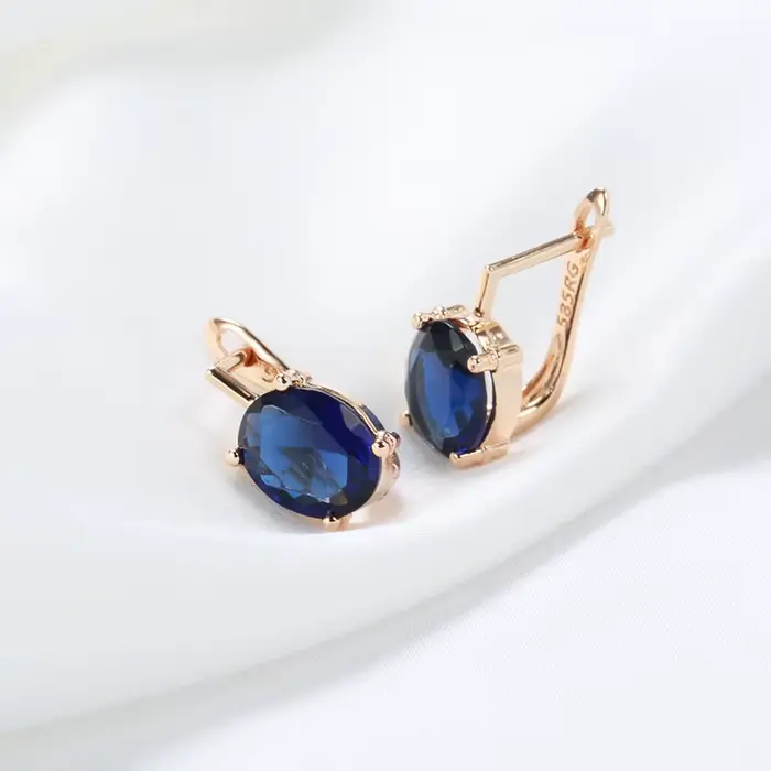 Boucles d'oreille en saphir or véritable 14 carats pour femmes occasions spéciales mariage anniversaire fêtes bohèmes pierres précieuses serties élégantes à offrir amie partenaire
