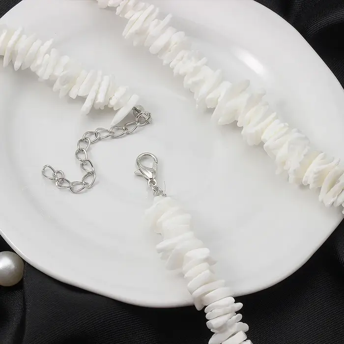 Collier bohème vintage en coquillage naturel pour femmes bijoux hawaïens coquillages lisses chic pour occasions spéciales