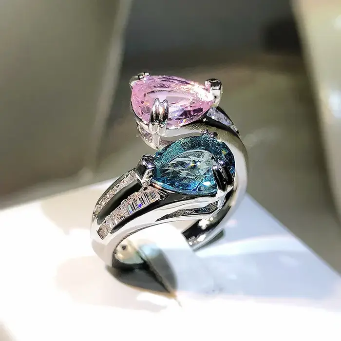 Bagues en Zircon brillant coloré pour femmes