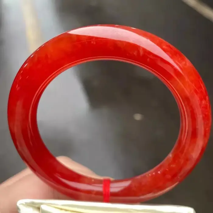 Nouveau Bracelet en jadéite rouge naturel, bracelets en Jade à la mode de haute qualité, bijoux fins