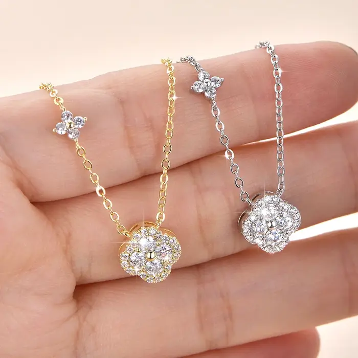 Ensemble de bijoux de luxe trèfle à quatre feuilles pour femme collier bracelet boucles d'oreilles moissanite certifiée couleur D plaqué or 14K romantique occasions spéciales