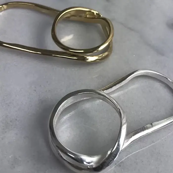 Bague connectée à deux doigts pour femmes, Design Simple et exagéré, croix continue, personnalité, bijoux couleur argent de haute qualité