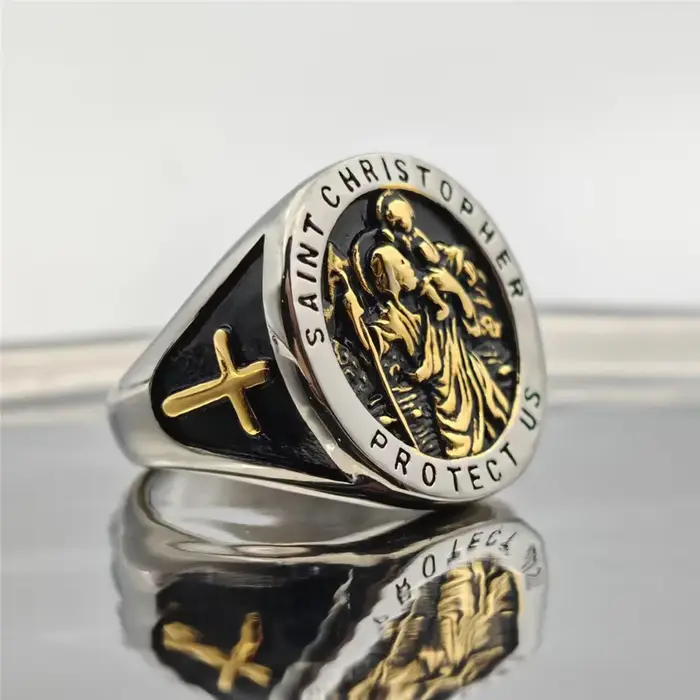 Bague solide croix dorée
