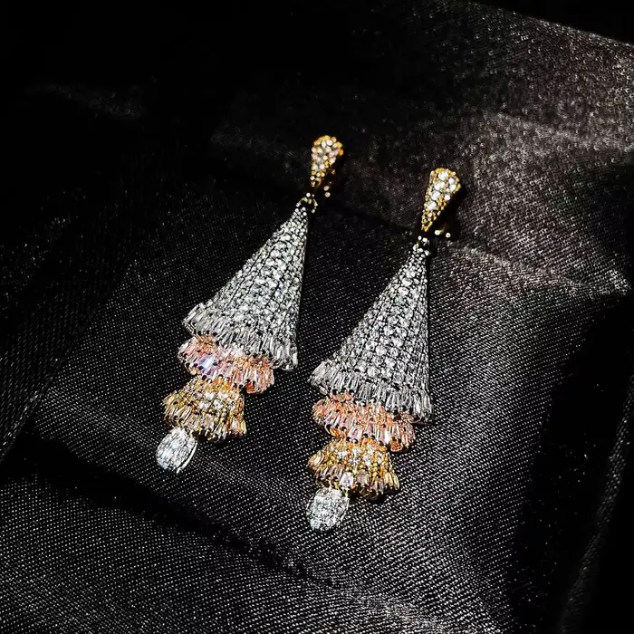 Boucles d'oreilles longues géométriques drapées, plaquées or tricolore, bijoux de luxe tendance pour