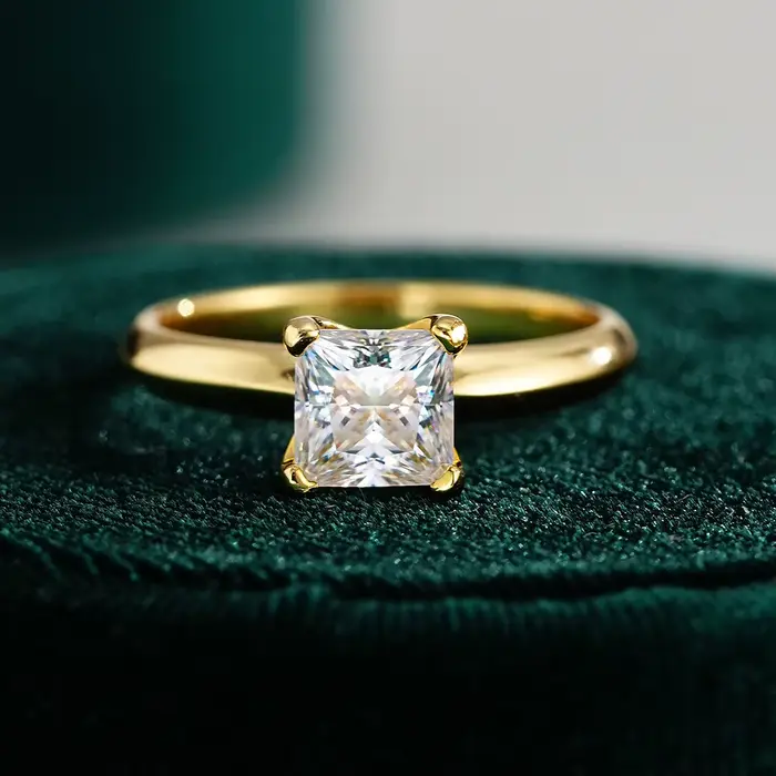 Lumira – bague carrée en or 18 carats pour femmes