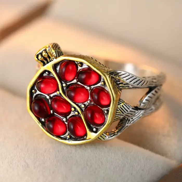 Bague de style gothique vintage en rubis synthétique et grenade bicolore pour femme, bijou élégant e