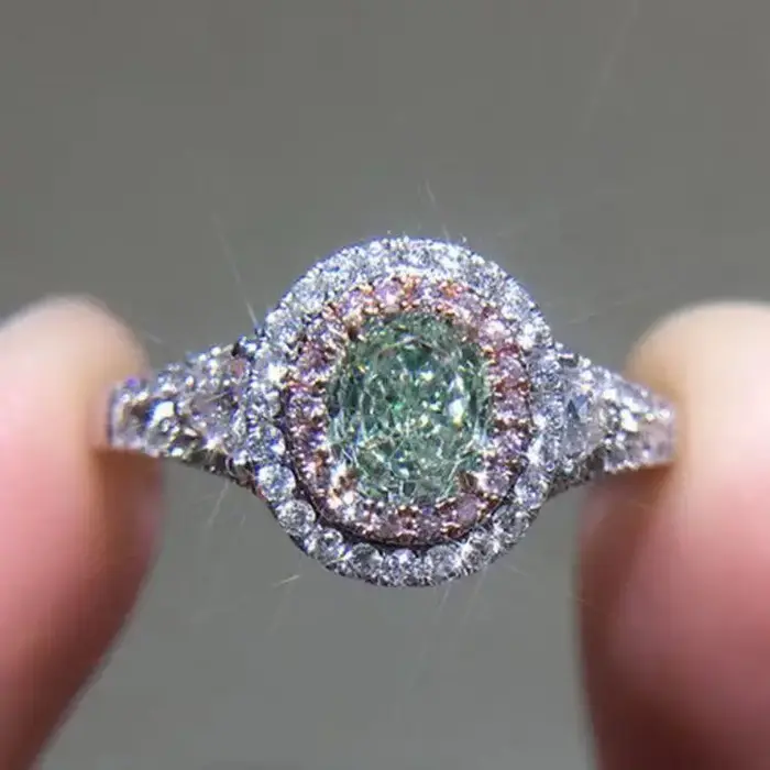Bague en argent luxueuse pour femmes avec pierres précieuses en zircone rose