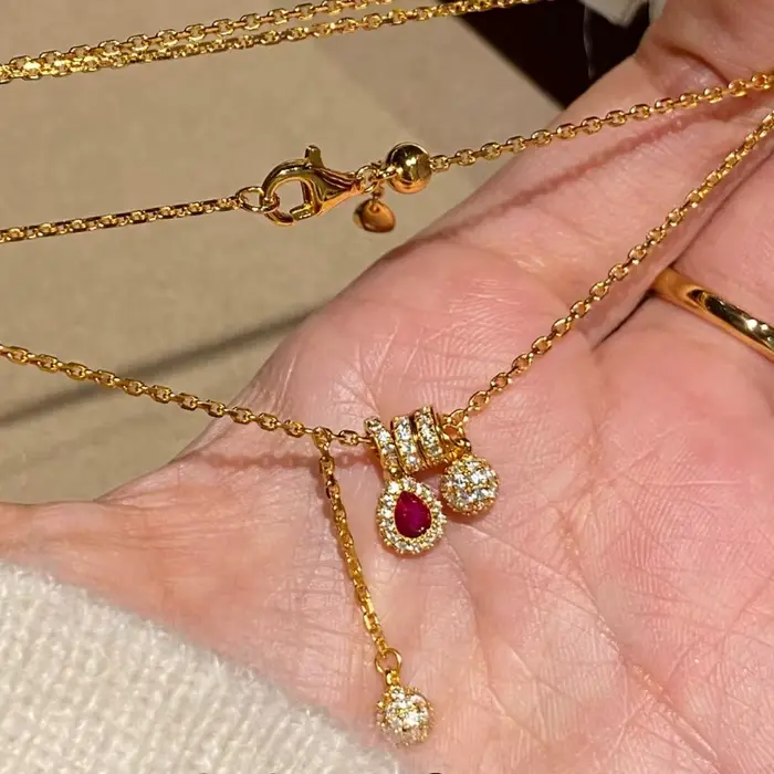 Collier Vintage de luxe en rubis