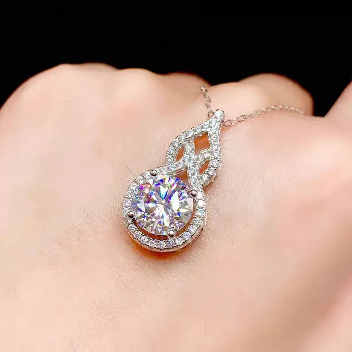 Collier en argent sterling 925 serti de Moissonite D color VVS1 pour femmes romantique et élégant pour mariage et occasions spéciales