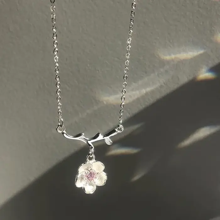 Collier romantique à fleurs de cerisier pour femmes, cristal brillant, zircon, papillon, fleur, perl
