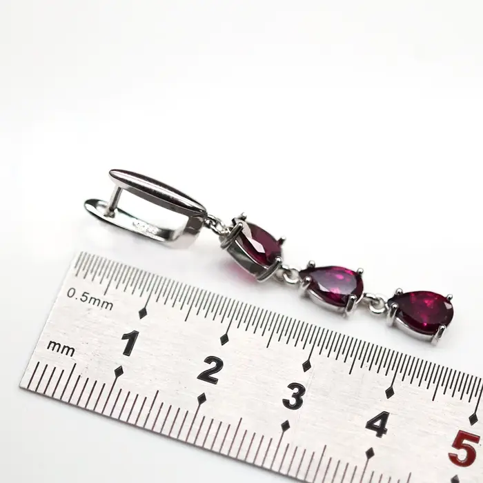 Boucles d'oreilles en argent sterling 925 serties de rhodolite brésilienne pour femmes occasions de gala élégantes