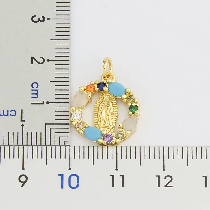 Collier vierge Marie en zircone cubique or jaune clair avec pendentif géométrique pour femmes occasions spéciales religieuses