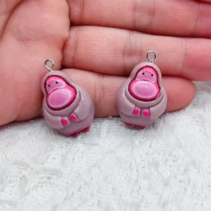 10 pièces de bijoux en résine de dessin animé