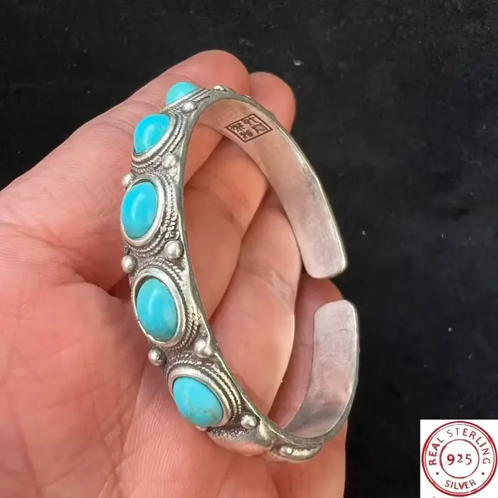 Bracelet en argent tibétain tendance 2026
