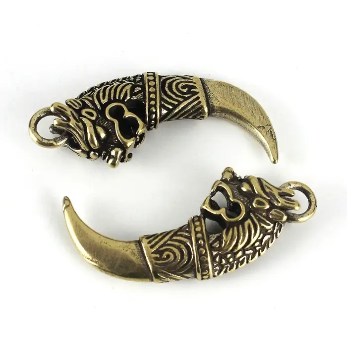 Breloques de loup en laiton rétro, mythe d'animaux, figurine punk, porte-clés, ornements, collier à 