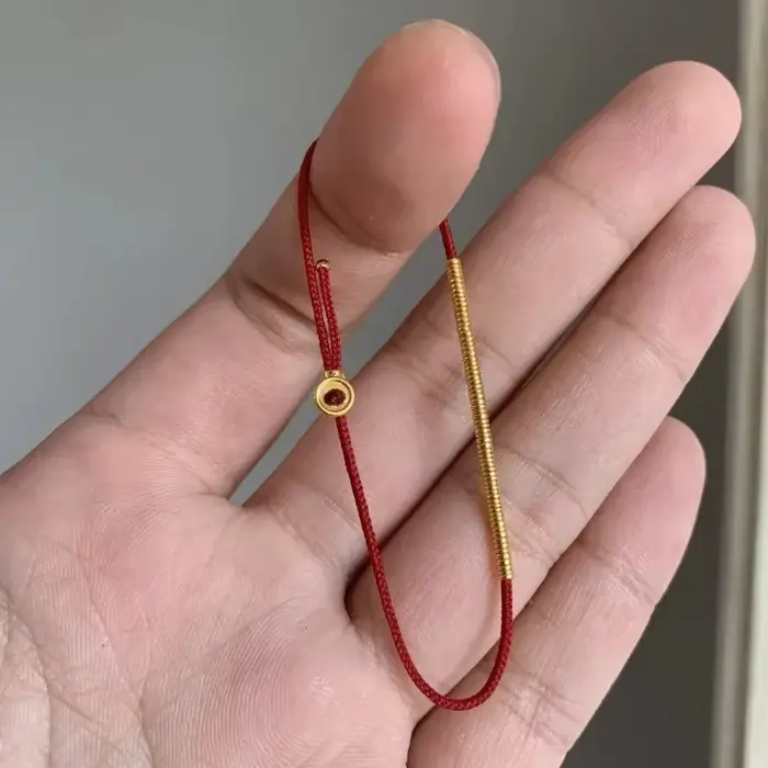 Bracelets de bénédiction en corde rouge avec perles rondes couleur or pour femmes